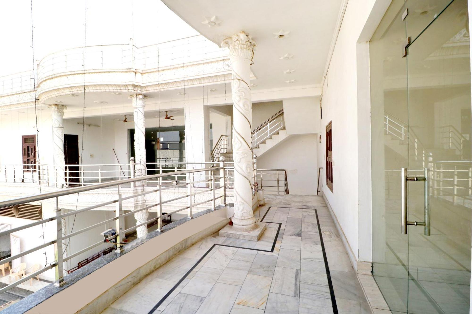 Hotel O Pushp Vatika Bhiwani Extérieur photo