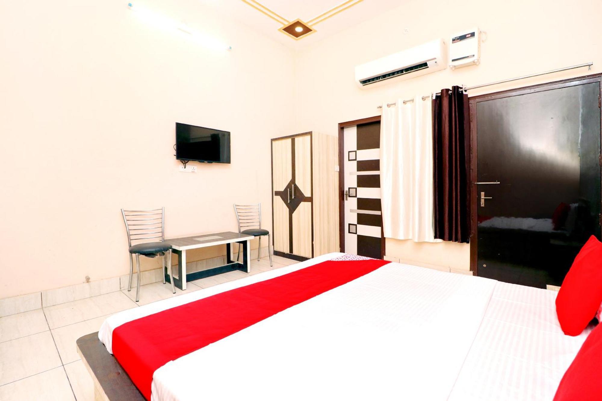 Hotel O Pushp Vatika Bhiwani Extérieur photo