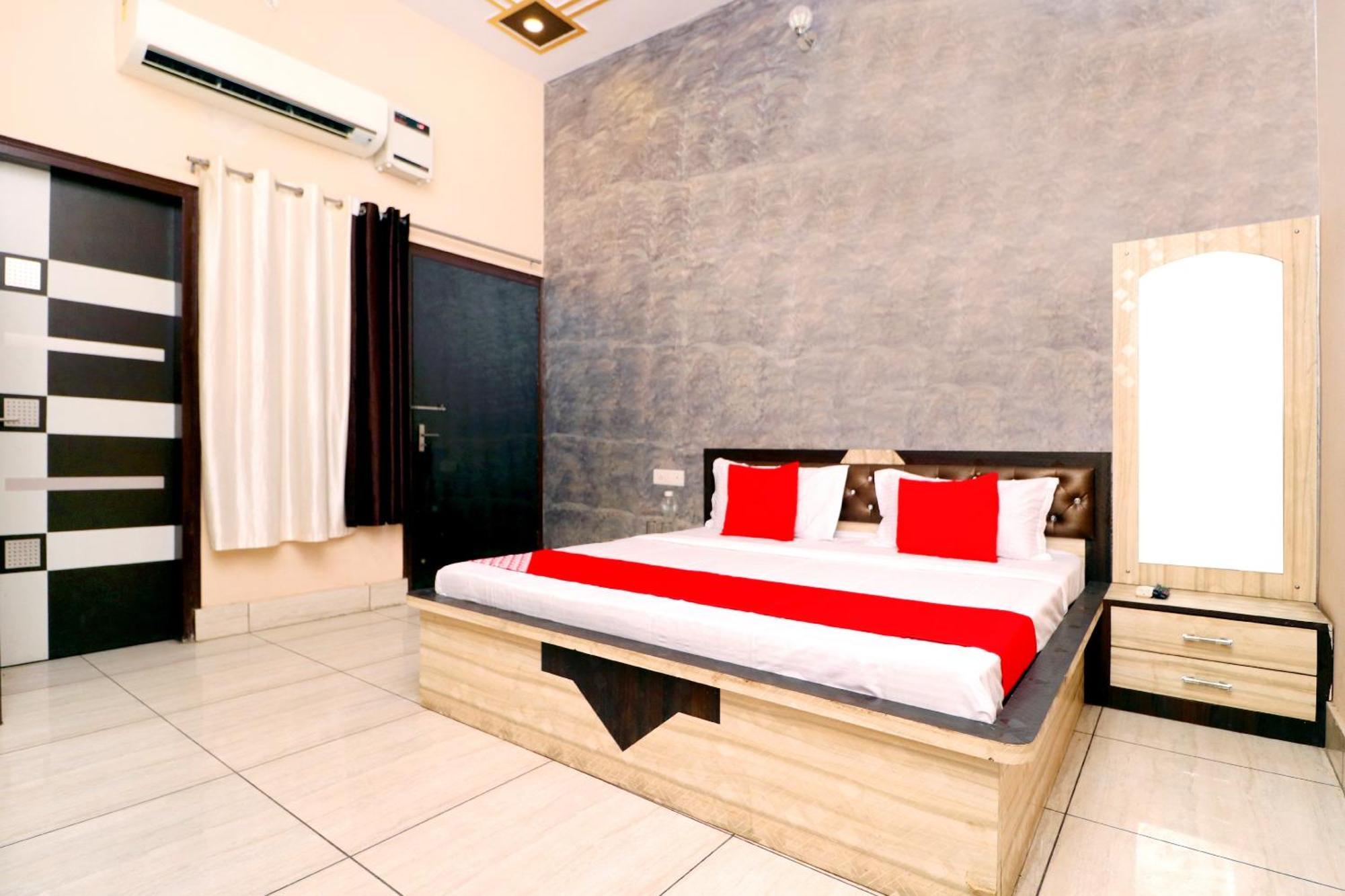 Hotel O Pushp Vatika Bhiwani Extérieur photo
